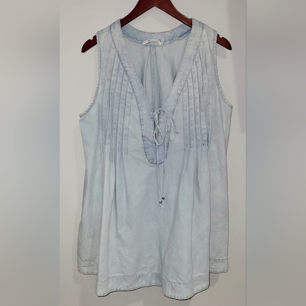 The Mustard Seed Boutique Jean Romper with Pockets. Size Large